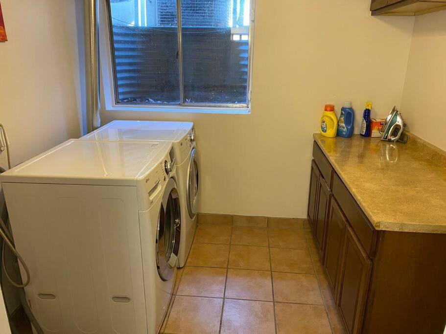 Wasatch Front Home With Pool Close To Everything! موراي المظهر الخارجي الصورة